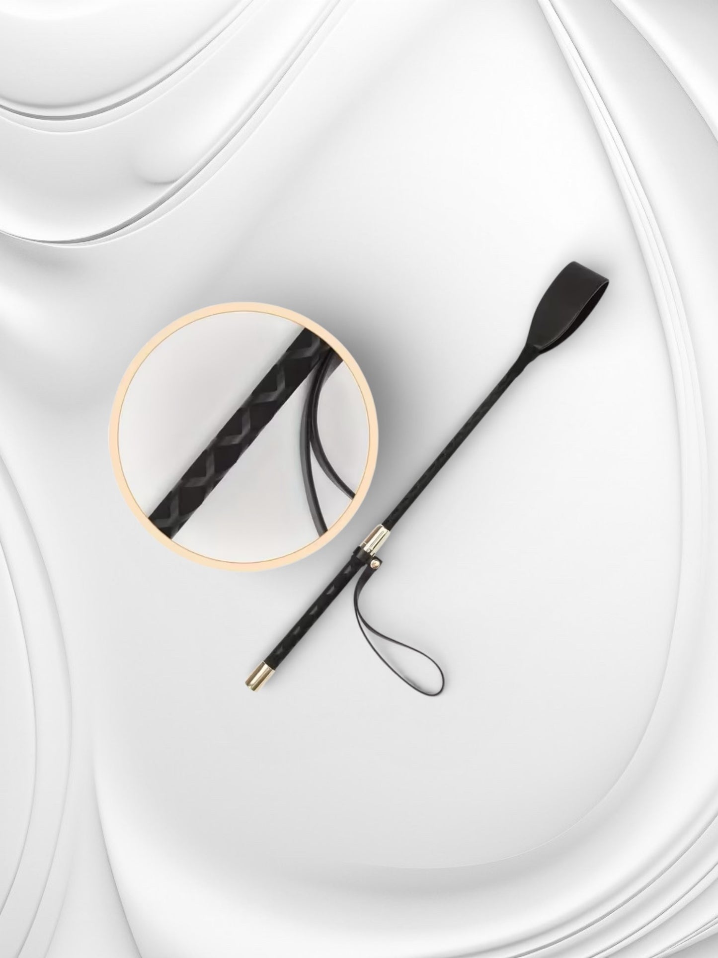 Luxe Tikflogger Zwart – Elegant BDSM Zweepje (45 cm)