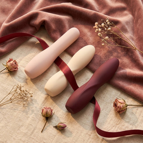 Elegante dildo vormen in zachte neutrale tinten
