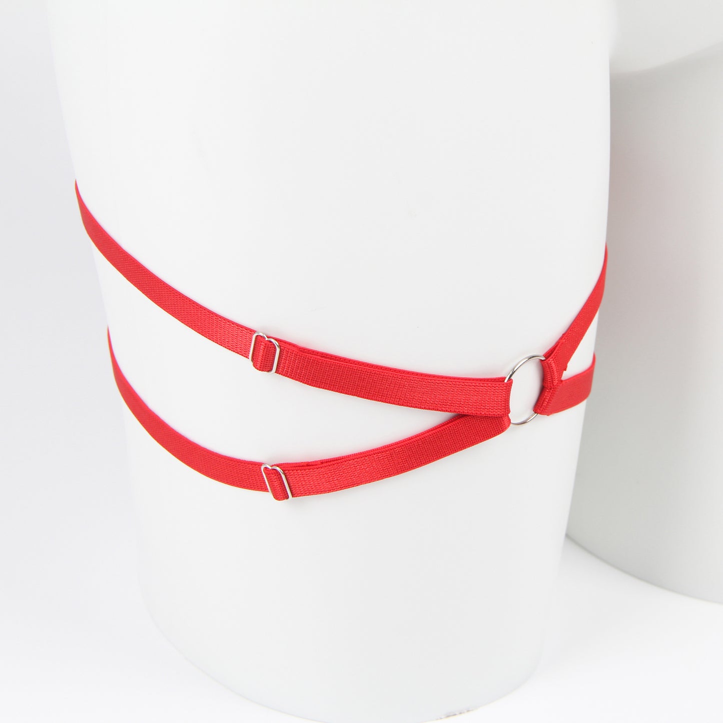 Rode Strik Lingerie Set – 3-delig met Beenbandjes