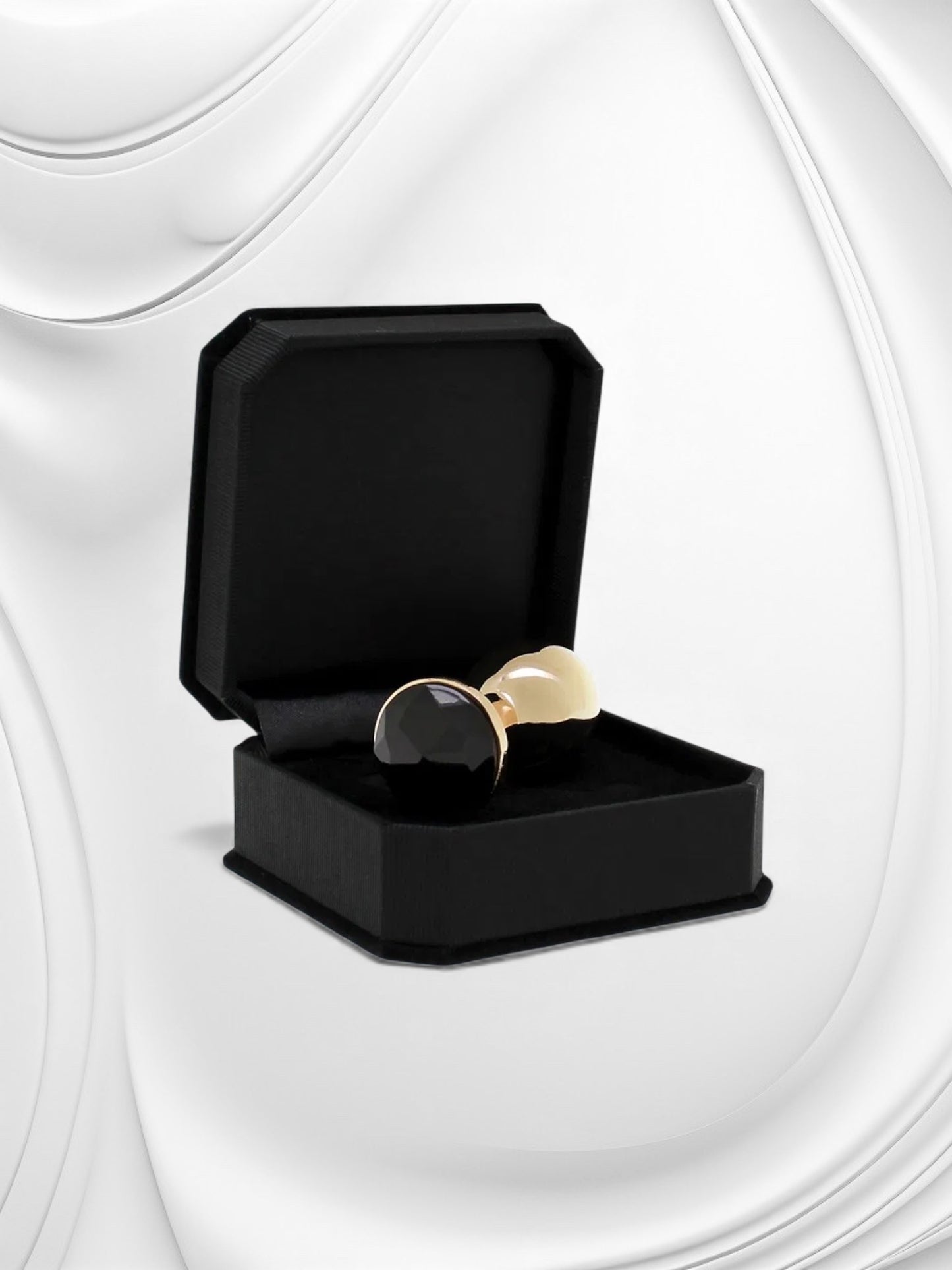 Let’s Play Gold Butt Plug – Small (Zwarte Kristal)